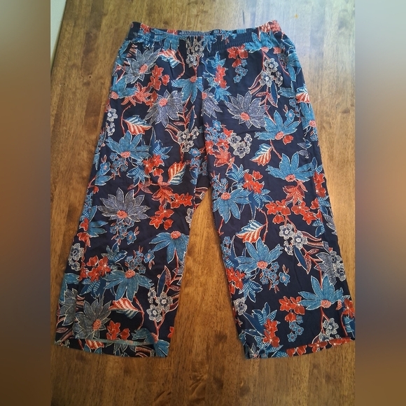 J. JILL Wide Leg Crop Floral Red White Blue Pants MP - Picture 1 of 8